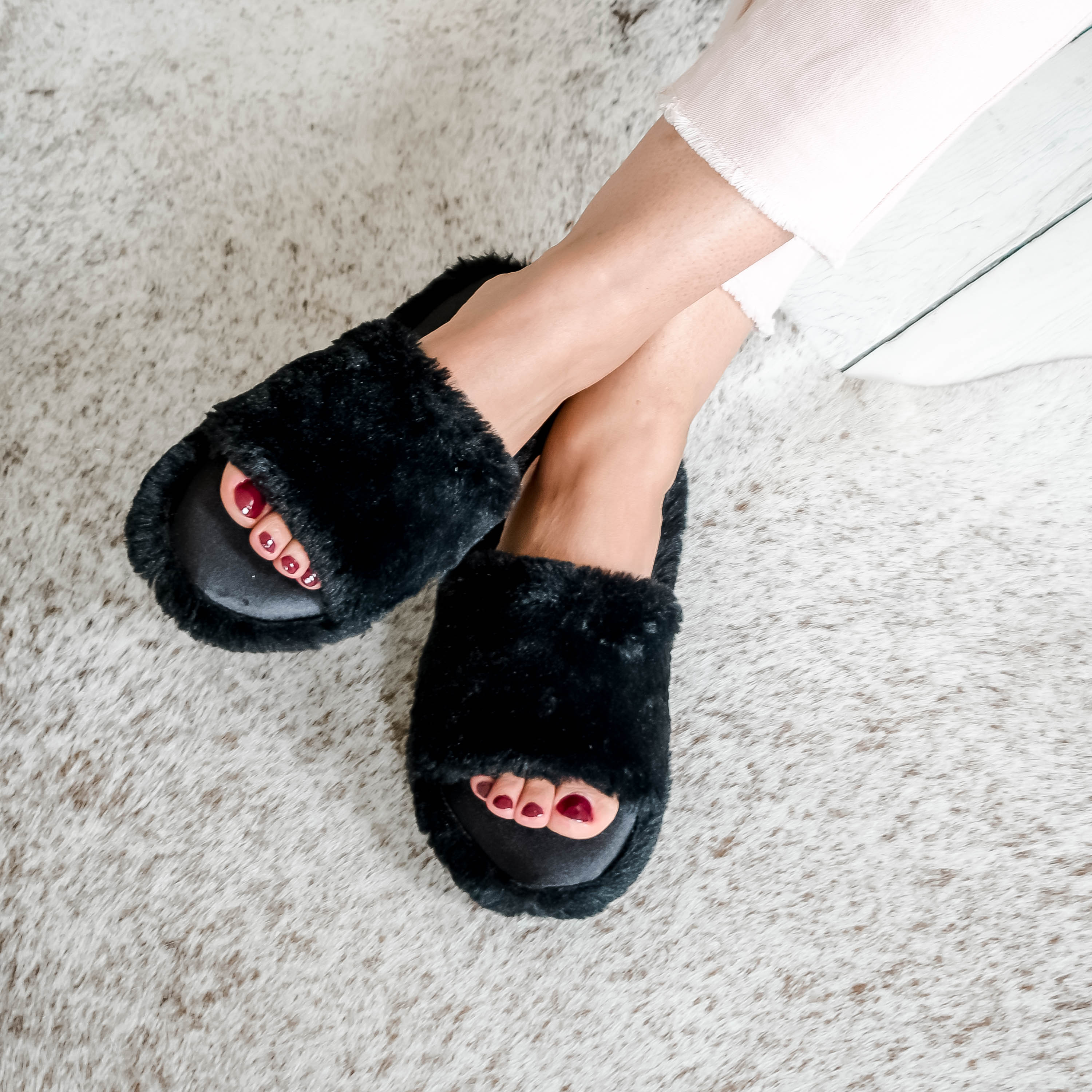 Designer Slides Fluffy Slippers Indoor Flat Faux Fur Sandals