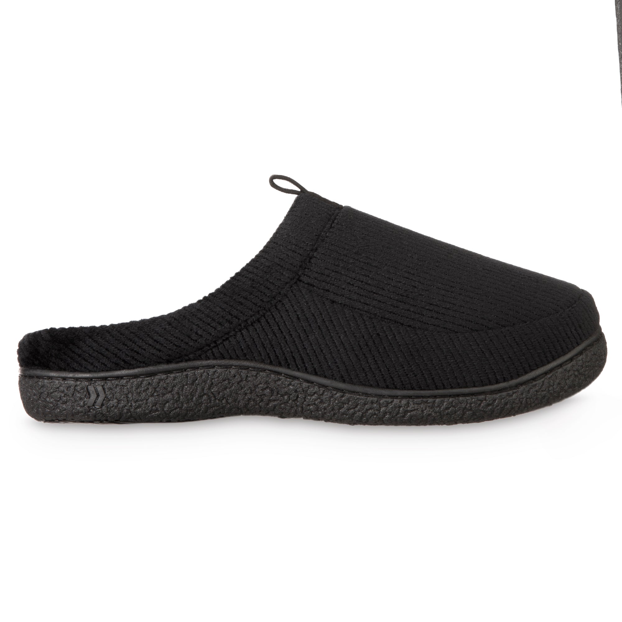 Isotoner memory foam 2025 slippers mens